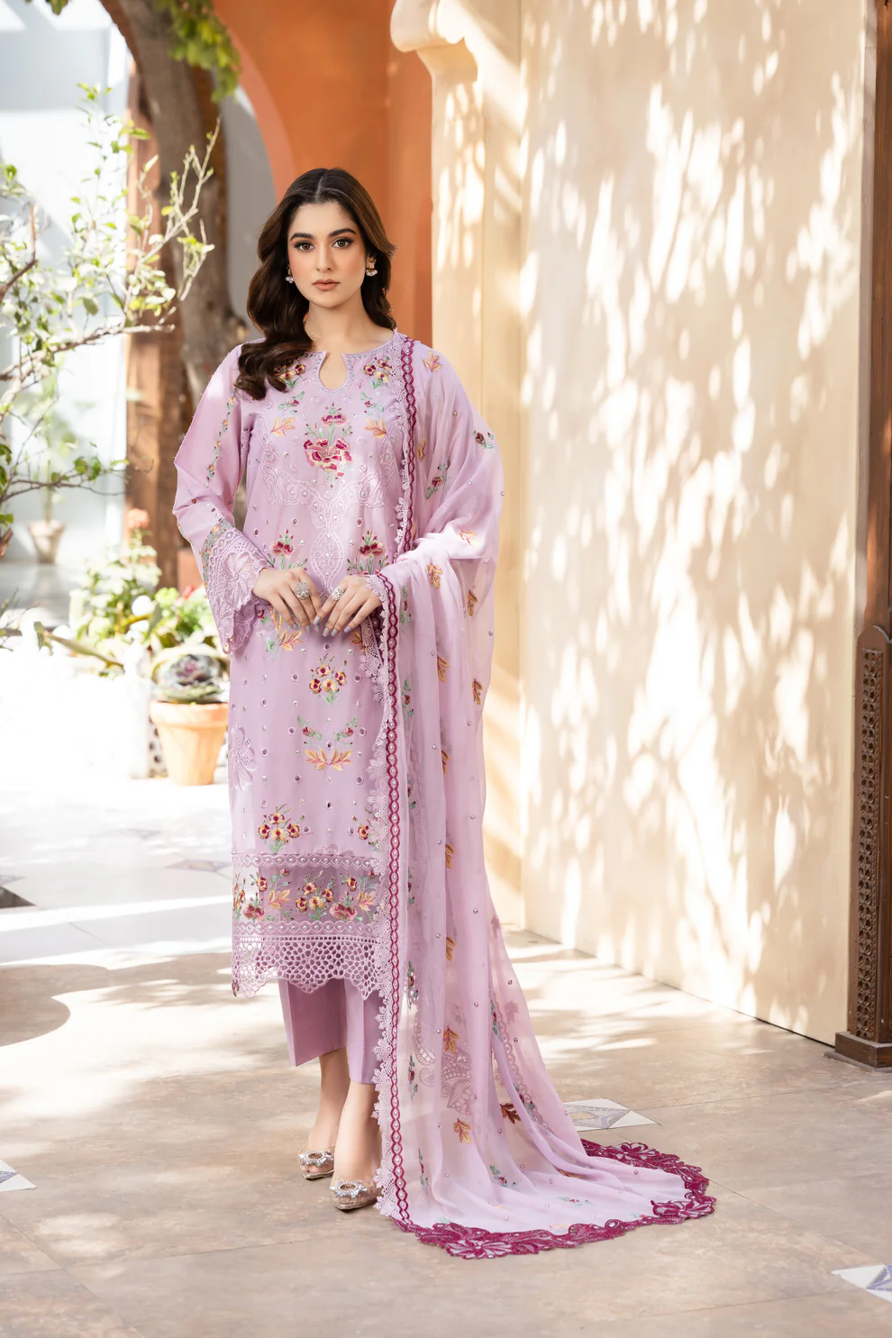 Gul E Kasni – Timeless Elegance in Soft Lilac - Image 4