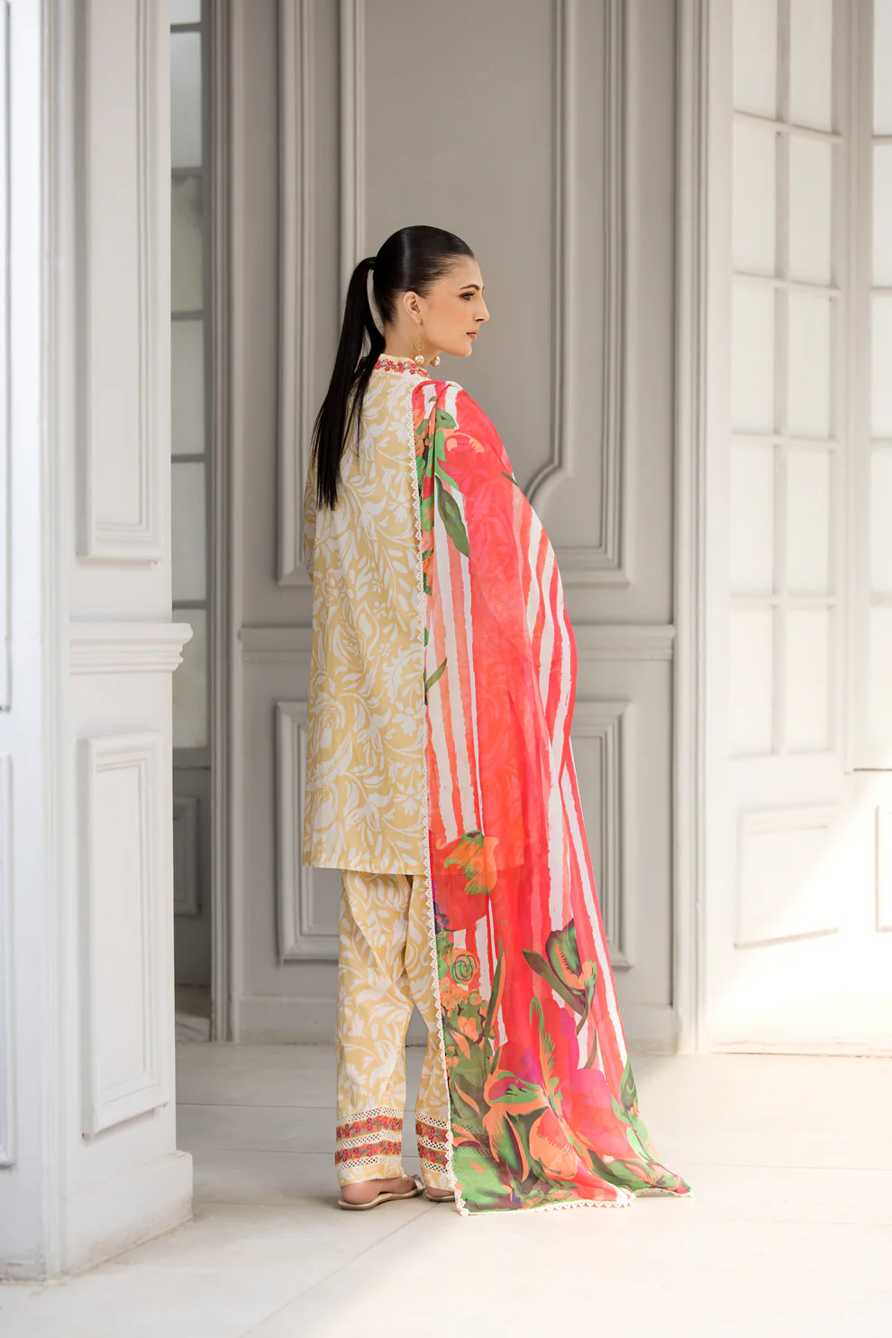 Rang e Bahar – Embroidered Lawn Suit with Farshi Shalwar - Image 4
