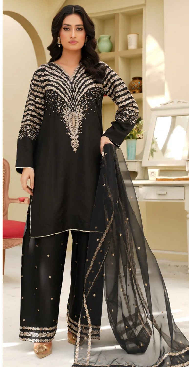 Dhanak 3-Piece Suit - Image 2